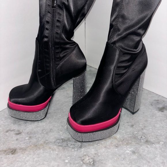 AZALEA WANG Name Your Price Chunky Boot - Picture 1 of 7